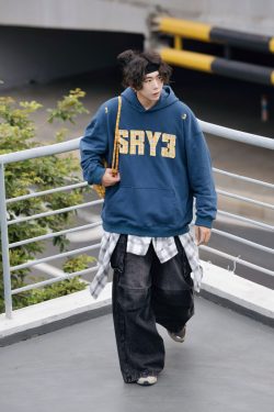 Distressed Straight Leg Retro Workwear Jeans for Men - Versatile Loose Fit Long Pants for Casual 90s Style