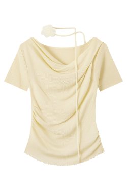 Dopamine Green Loose Short-Sleeve T-Shirt, Summer Knit Top for May Day Outings, Casual Style, Perfect for Photoshoots and Everyday Wear