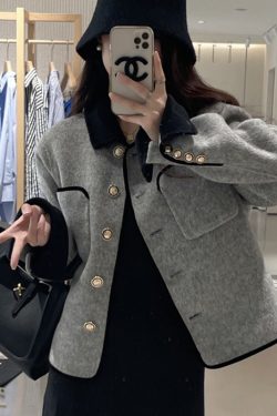 Double-Sided Cashmere Short Coat for Women with Gold Buttons - French Style Petite Woolen Jacket for Autumn and Winter 2024