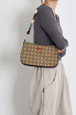 Double-Sided Floral Retro Underarm Bag with Beaded Strap, Vintage Chinese Style Hanfu Crossbody Bag, Unique Niche Design