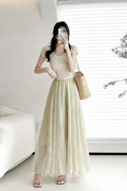 Dreamy High-Waisted Soft Smoke Chiffon Maxi Skirt - Light and Hazy Luster, Flowing Eight-Meter Swing Style for Spring and Summer