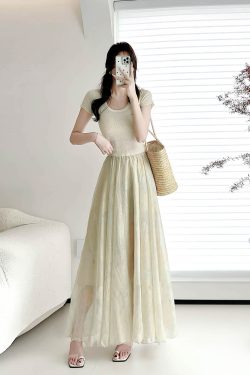 Dreamy High-Waisted Soft Smoke Chiffon Maxi Skirt - Light and Hazy Luster, Flowing Eight-Meter Swing Style for Spring and Summer