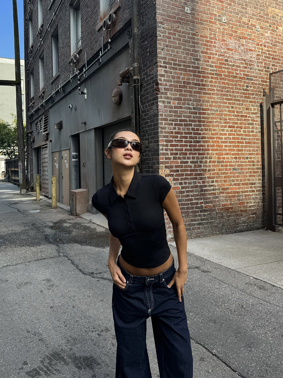 Elastic Chest Support and Waist Shaping Polo in Soft Wrapping Fabric for Instant Firmness - Perfect for Casual and Active Wear Elastic Chest Support and Waist Shaping Polo in Soft Wrapping Fabric for Instant Firmness - Perfect for Casual and Active Wear