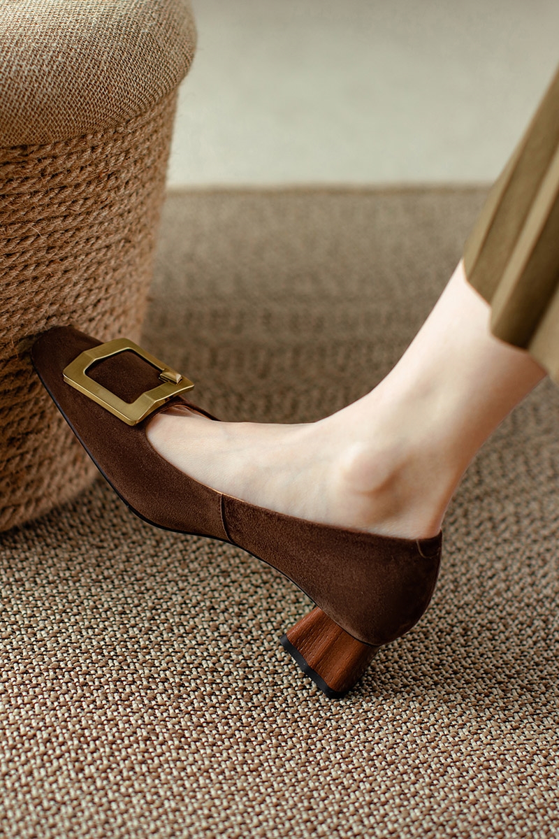 Elegant All-Leather Chunky-Heeled Shallow Mouth Shoes with Metal Square Buckle - Chic Italian Style High Heels