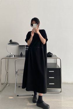 Elegant Black Button Dress for Women - Spring Summer Waist-Cinching Split Short Sleeve T-Shirt Style, Casual Grapefruit Design