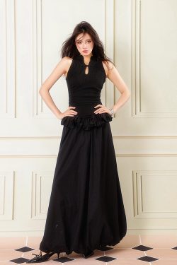 Elegant Black Chinese Style Buttoned Puff Long Skirt - Slimming Hollow-Out Design, Perfect for Formal Ceremonies and Events