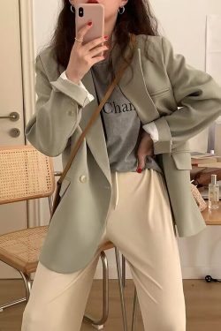 Elegant Black Suit Jacket for Women, Loose Fit Blazer for Petite Figures, High-End Spring Autumn Style, College Chic Fashion