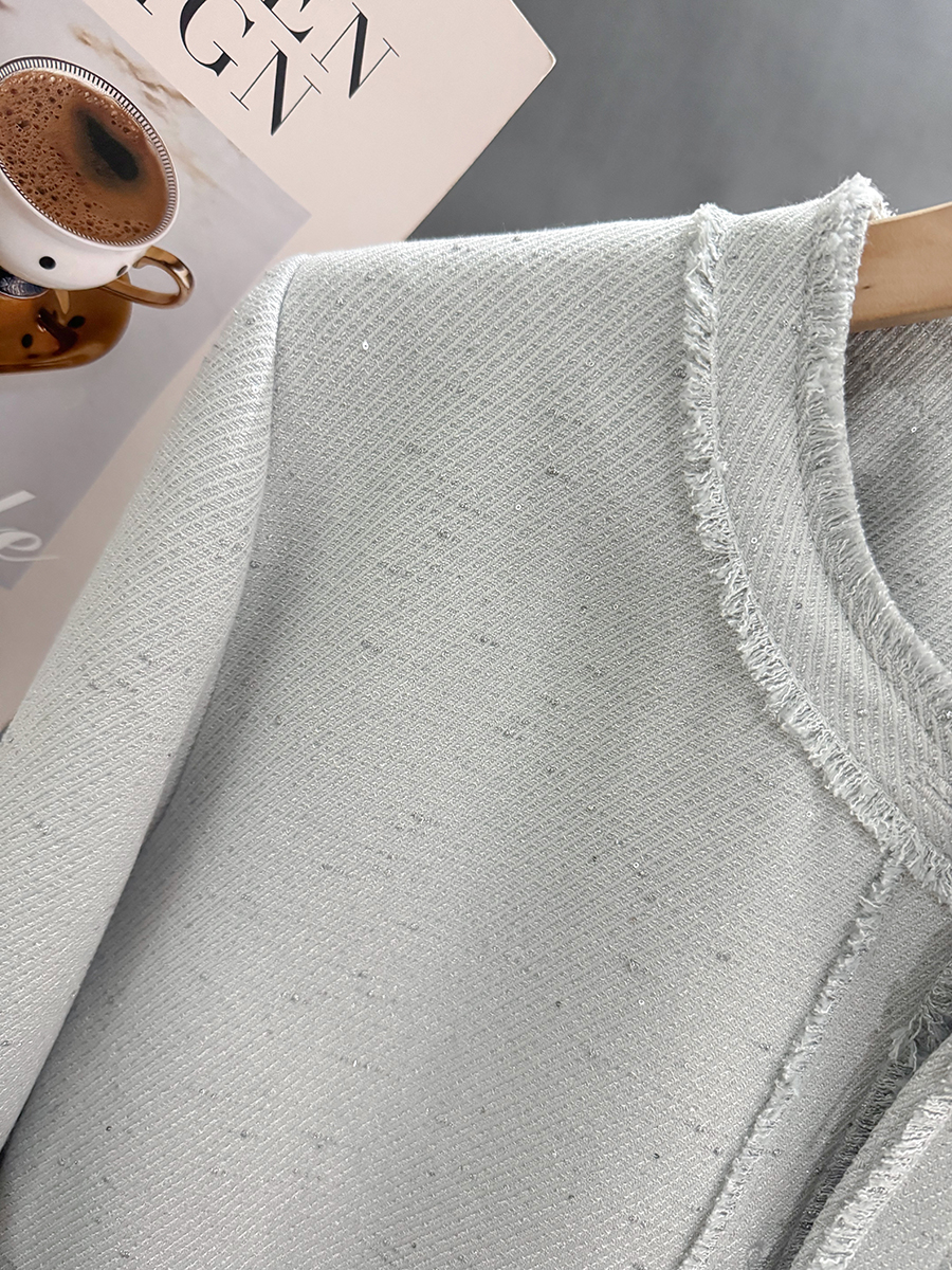 Elegant Blue Cool-Toned Women's Jacket - Small Fragrance Style Short Commuter Top for Spring and Autumn 2025 Fashion Elegant Blue Cool-Toned Women's Jacket - Small Fragrance Style Short Commuter Top for Spring and Autumn 2025 Fashion