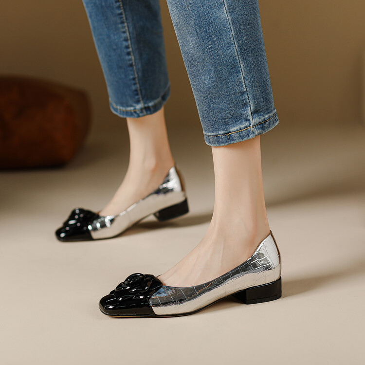 Elegant Camellia Flats for Women - Soft French Square-Toed Slip-On Shoes, Vintage-Inspired Grandma Style, Perfect for Everyday Wear Elegant Camellia Flats for Women - Soft French Square-Toed Slip-On Shoes, Vintage-Inspired Grandma Style, Perfect for Everyday Wear