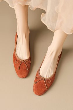Elegant Caramel-Colored Lambskin Bow Flat Shoes for Women - Timeless Design, Shallow Mouth, Perfect for Everyday Wear