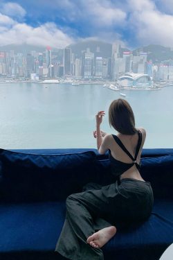 Elegant Drape Neck Backless Sleeveless Top for Women - Summer French Style Blouse, Chic Evening Wear, Perfect for Dinner Parties