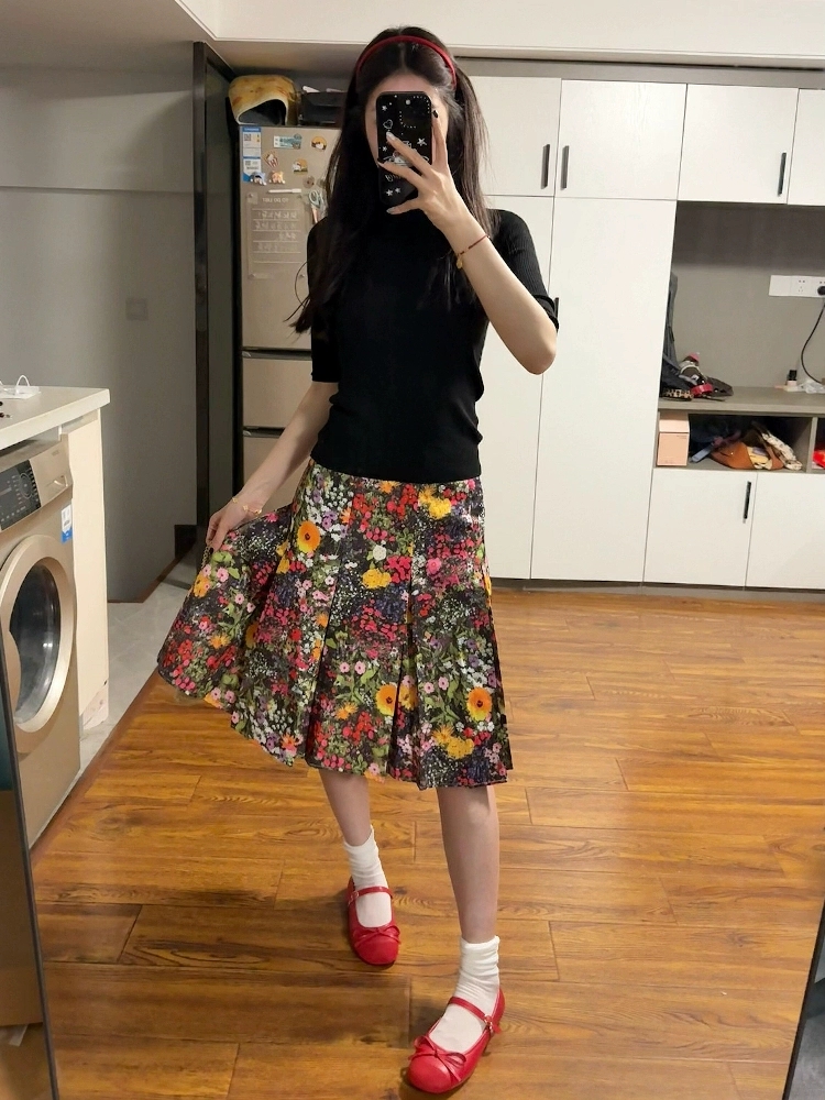 Elegant Floral Print Pleated Midi Skirt Plus Size - American Retro High-End Summer 2025 Women's Fashion Elegant Floral Print Pleated Midi Skirt Plus Size - American Retro High-End Summer 2025 Women's Fashion