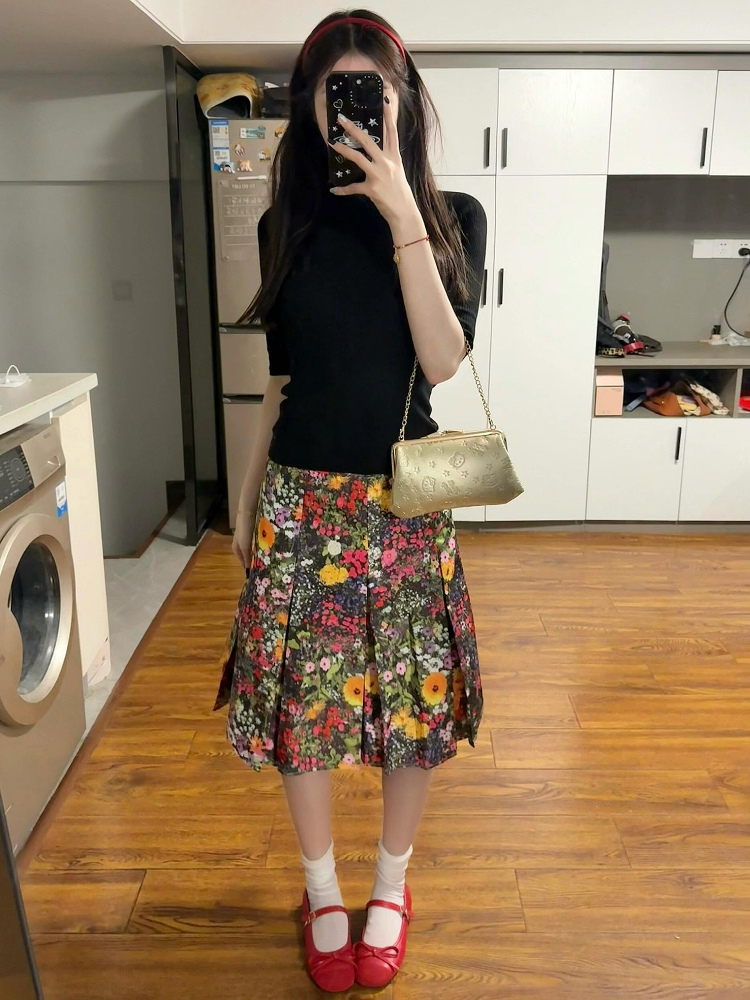 Elegant Floral Print Pleated Midi Skirt Plus Size - American Retro High-End Summer 2025 Women's Fashion Elegant Floral Print Pleated Midi Skirt Plus Size - American Retro High-End Summer 2025 Women's Fashion
