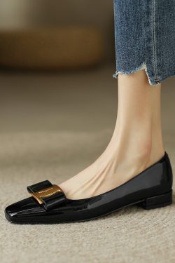 Elegant French Vintage 2cm Genuine Leather Flat Shoes with Bow - Timeless Chic Style for Effortless Elegance