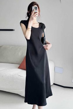 Elegant Heavy Satin Diagonal Cut U-Neck Short Sleeve Dress for Women – Summer 2025 Slim Commuter Style, Chic Evening Wear