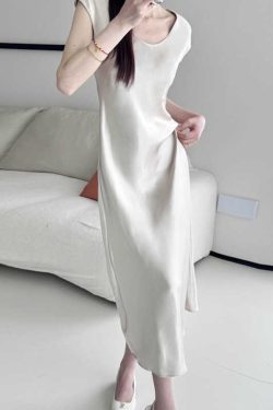 Elegant Heavy Satin Diagonal Cut U-Neck Short Sleeve Dress for Women – Summer 2025 Slim Commuter Style, Chic Evening Wear