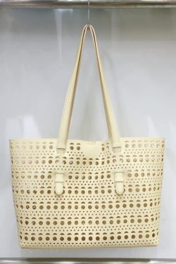 Elegant Hollow Carved Tote Bag - High-End Large Capacity Handbag with Detachable Pouch for Spring/Summer Fashion