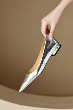 Elegant Italian Versatile Pointed-Toe Flats in Soft Leather - Chic French Fashion Shallow Mouth Shoes for Effortless Style