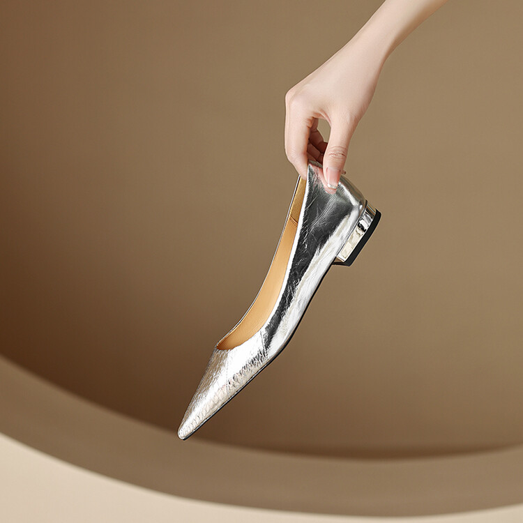 Elegant Italian Versatile Pointed-Toe Flats in Soft Leather - Chic French Fashion Shallow Mouth Shoes for Effortless Style Elegant Italian Versatile Pointed-Toe Flats in Soft Leather - Chic French Fashion Shallow Mouth Shoes for Effortless Style