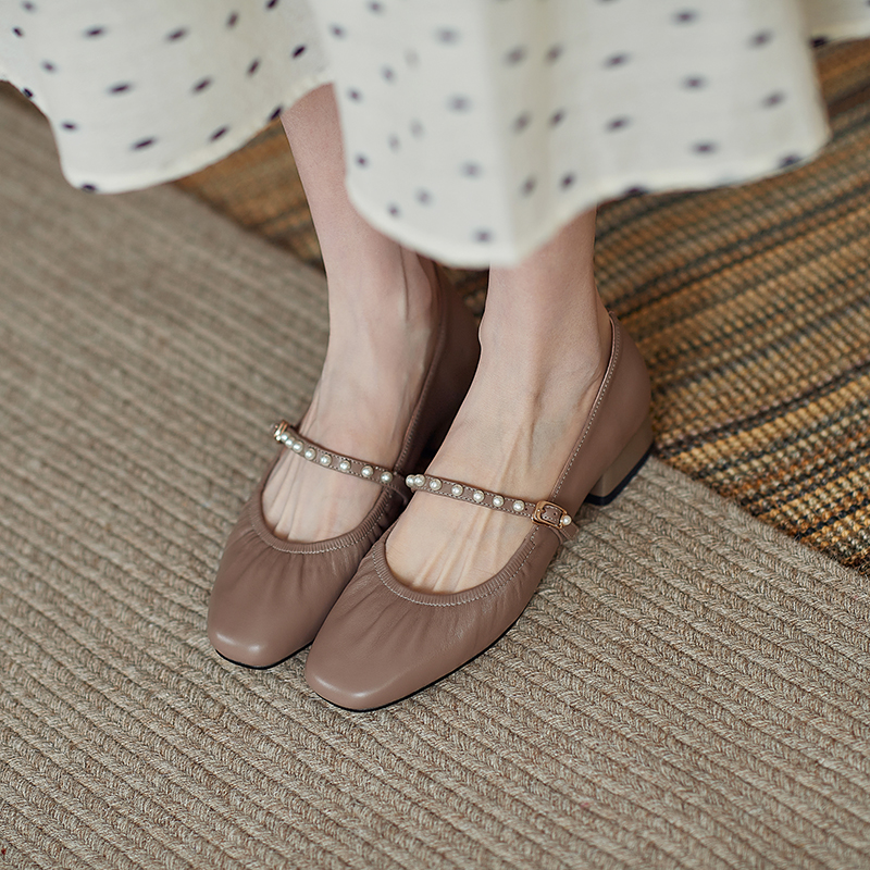 Elegant Pearl Mary Jane Shoes for Women - Retro Artistic Genuine Leather Grandma Style Footwear Elegant Pearl Mary Jane Shoes for Women - Retro Artistic Genuine Leather Grandma Style Footwear
