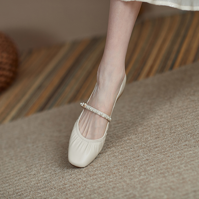 Elegant Pearl Mary Jane Shoes for Women - Retro Artistic Genuine Leather Grandma Style Footwear Elegant Pearl Mary Jane Shoes for Women - Retro Artistic Genuine Leather Grandma Style Footwear