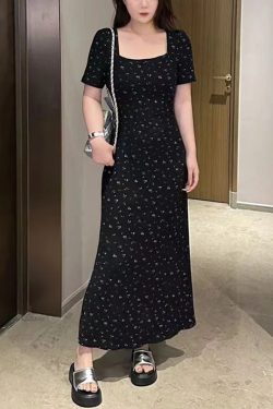 Elegant Plus Size Floral Maxi Dress - French Style, Waist-Cinching Design, Flattering Short Sleeves for Summer Curvy Fashion