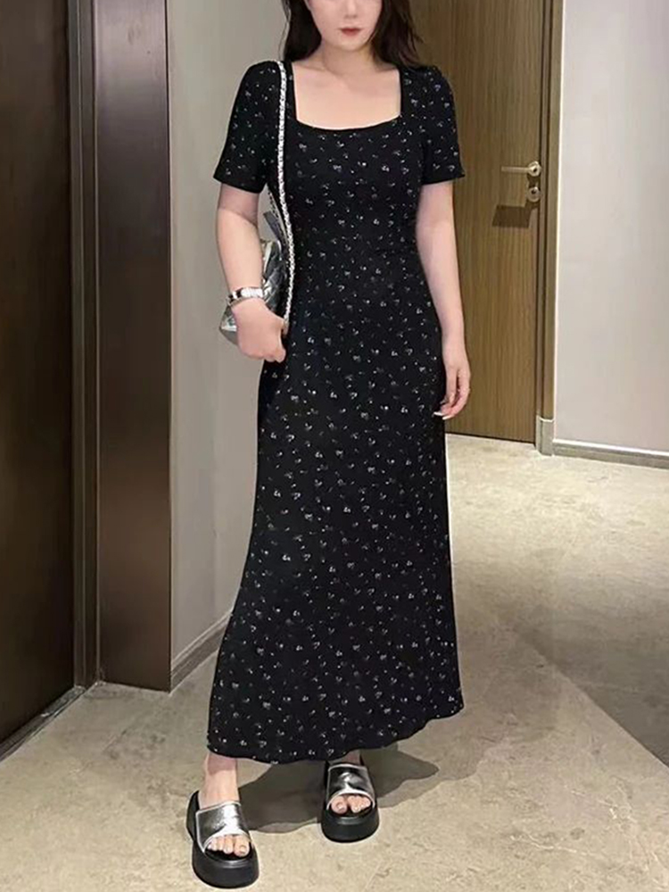 Elegant Plus Size Floral Maxi Dress - French Style, Waist-Cinching Design, Flattering Short Sleeves for Summer Curvy Fashion Elegant Plus Size Floral Maxi Dress - French Style, Waist-Cinching Design, Flattering Short Sleeves for Summer Curvy Fashion