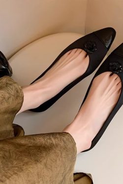 Elegant Satin Pointed Flat Shoes for Women - Fashionable Small Fragrant Camellia Design, Perfect for 90s and Y2K Styles