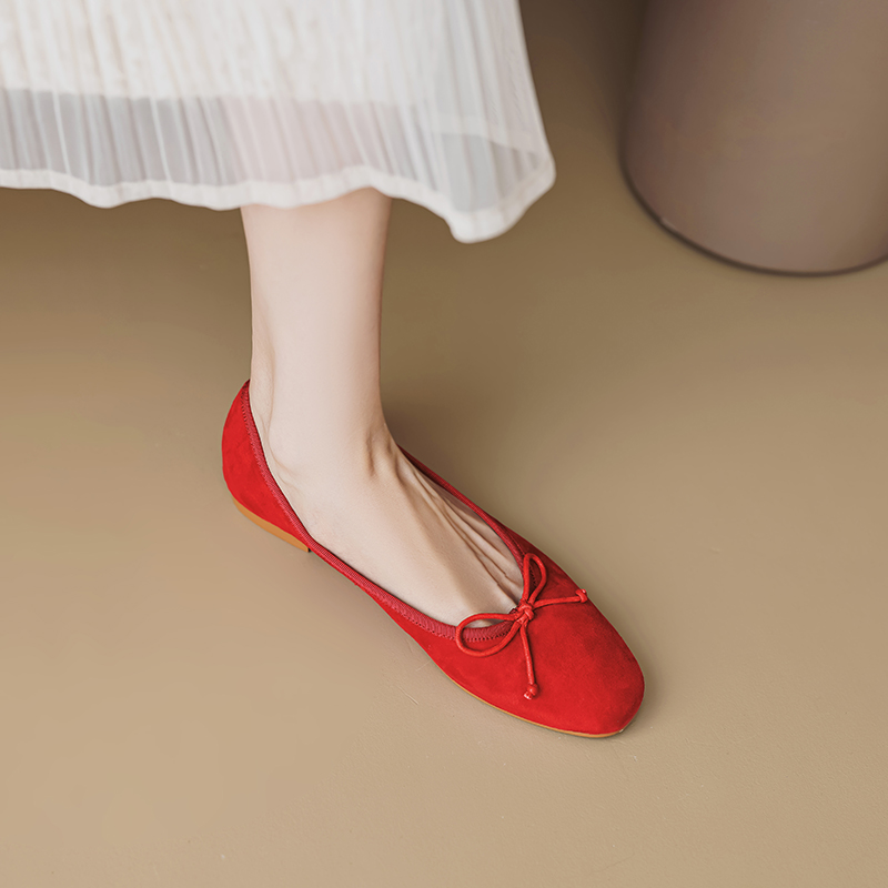 Elegant Sheepskin Bow Flat Shoes for Women - Timeless Shallow Mouth Design, Perfect for Everyday Wear, Chic and Comfortable Footwear Elegant Sheepskin Bow Flat Shoes for Women - Timeless Shallow Mouth Design, Perfect for Everyday Wear, Chic and Comfortable Footwear