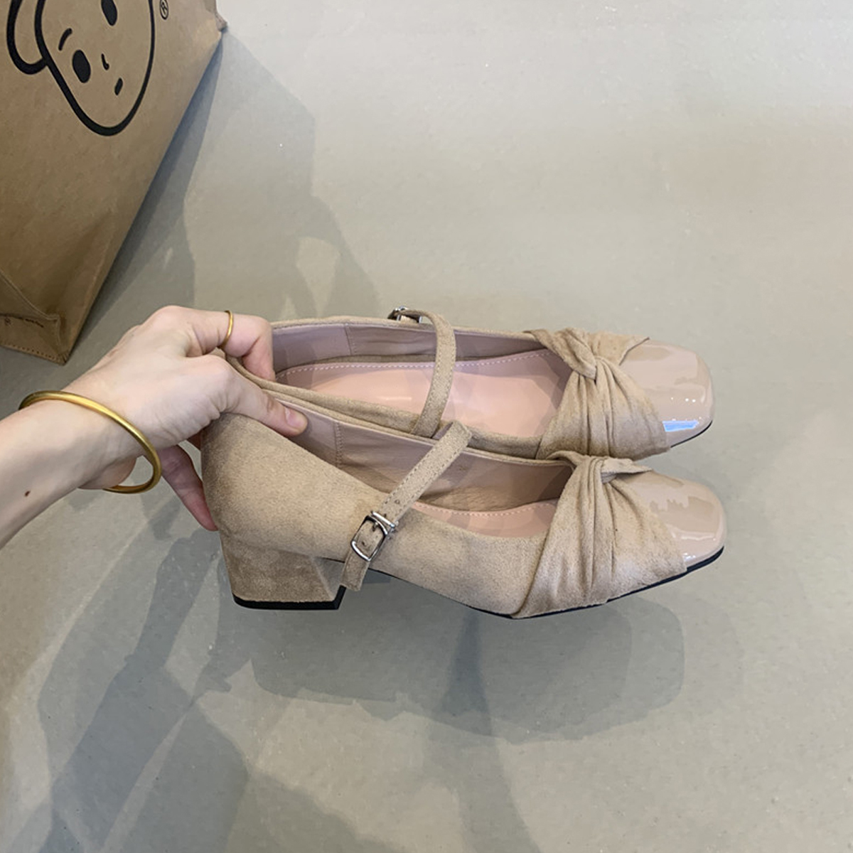 Elegant Sheepskin Square Toe Mary Jane Shoes for Women - French Style High-Heeled Chunky Heel Flats in Gentle Fairy Aesthetic Elegant Sheepskin Square Toe Mary Jane Shoes for Women - French Style High-Heeled Chunky Heel Flats in Gentle Fairy Aesthetic