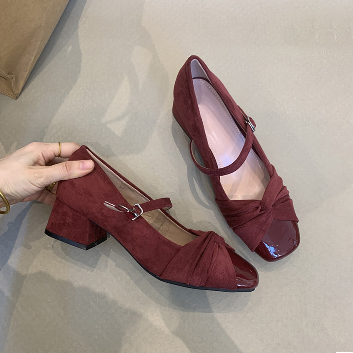 Elegant Sheepskin Square Toe Mary Jane Shoes for Women - French Style High-Heeled Chunky Heel Flats in Gentle Fairy Aesthetic Elegant Sheepskin Square Toe Mary Jane Shoes for Women - French Style High-Heeled Chunky Heel Flats in Gentle Fairy Aesthetic