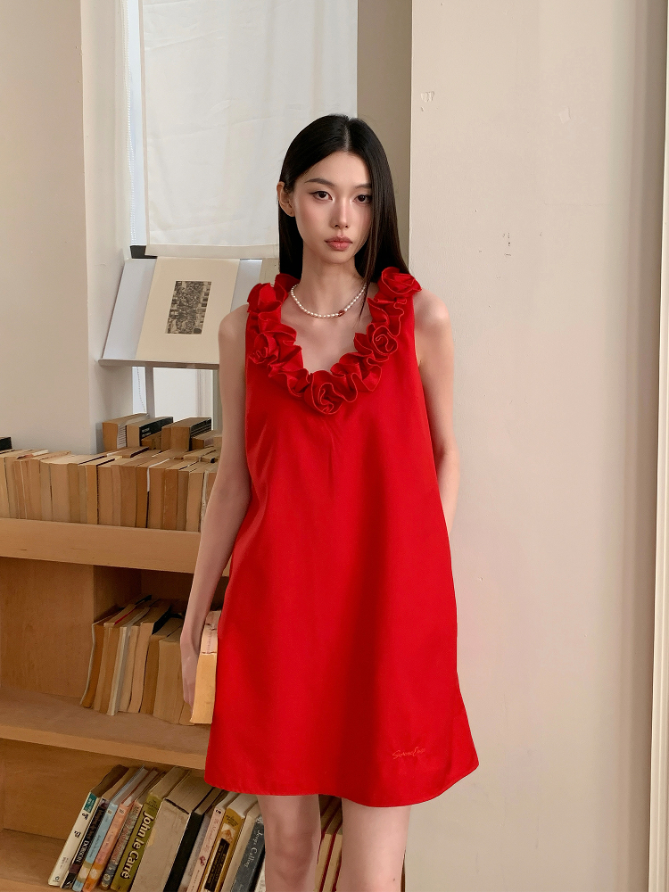 Elegant Slim Fit Sleeveless French Knot Rose Dress - Summer Short Skirt Tank Style for a Chic 90s Look Elegant Slim Fit Sleeveless French Knot Rose Dress - Summer Short Skirt Tank Style for a Chic 90s Look