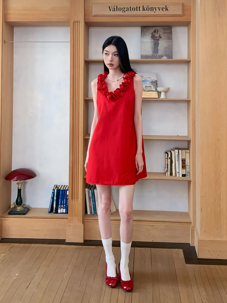 Elegant Slim Fit Sleeveless French Knot Rose Dress - Summer Short Skirt Tank Style for a Chic 90s Look Elegant Slim Fit Sleeveless French Knot Rose Dress - Summer Short Skirt Tank Style for a Chic 90s Look