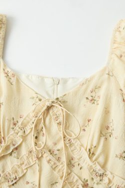 Elegant V-neck Floral Tea Break Dress - Slimming Waist-Defined Design, French Romantic Style, Yellow, Perfect for 90s & Y2K Fashion