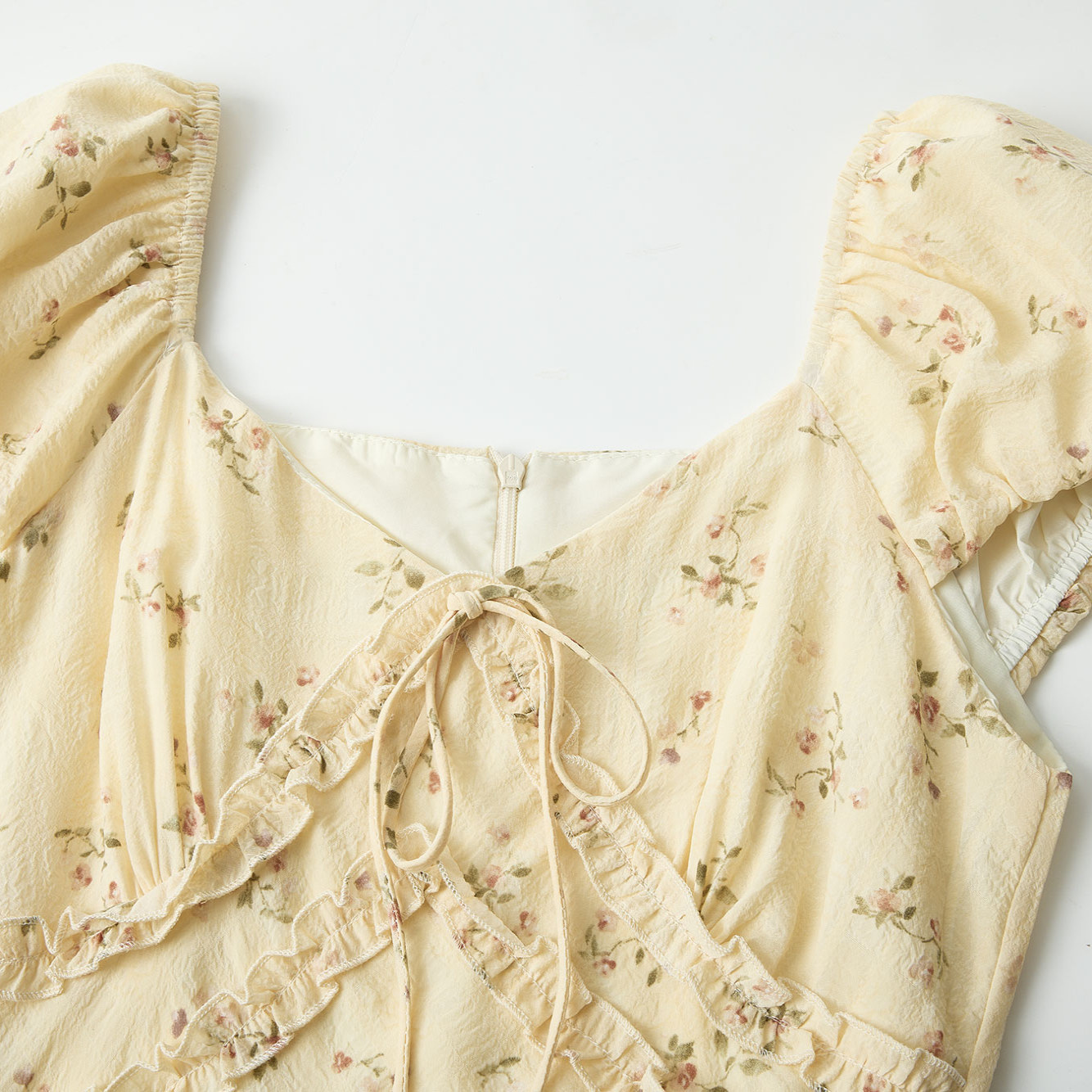 Elegant V-neck Floral Tea Break Dress - Slimming Waist-Defined Design, French Romantic Style, Yellow, Perfect for 90s & Y2K Fashion Elegant V-neck Floral Tea Break Dress - Slimming Waist-Defined Design, French Romantic Style, Yellow, Perfect for 90s & Y2K Fashion