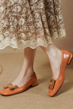 Elegant Vintage Metal Buckle Flat Square-Toe Women's Leather Shoes - Soft Sole, French Style Footwear for Effortless Chic