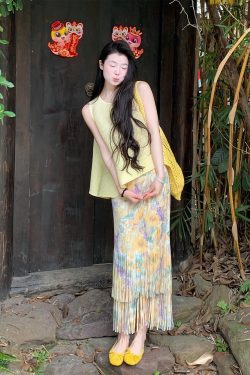 Elegant White Sleeveless Top with Pleated Tassel Skirt - Spring Summer Women's Fashion, Miyake Style, Chic and Trendy Look