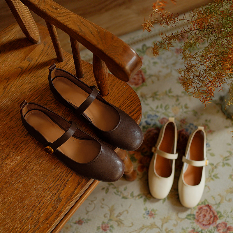 Elegant Women's Genuine Leather French Artistic Mid-Heel Round-Toe Mary Jane Flats - Stylish College Chic Footwear Elegant Women's Genuine Leather French Artistic Mid-Heel Round-Toe Mary Jane Flats - Stylish College Chic Footwear