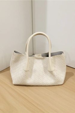 Elegant Woven Grass Basket Handbag - High-End Niche Design Shoulder Crossbody Tote Bag for Chic Fashion Lovers