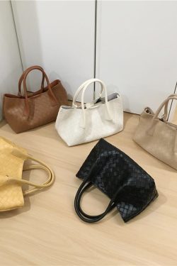 Elegant Woven Grass Basket Handbag - High-End Niche Design Shoulder Crossbody Tote Bag for Chic Fashion Lovers