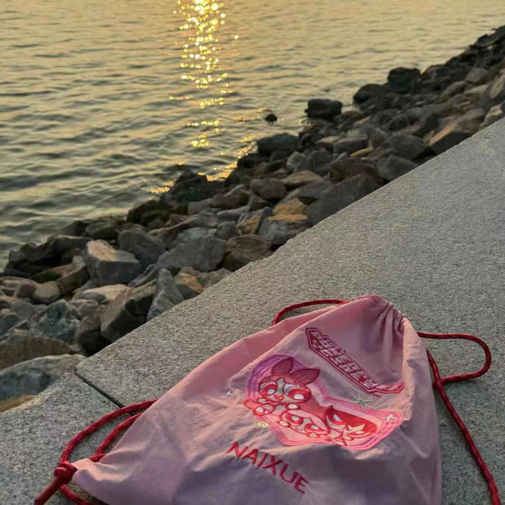 Embroidered Drawstring Backpack - Flying Girl Powerpuff Girls Naixue Style, Large Capacity, Trendy Commuter Bag, 2025 Fashion Embroidered Drawstring Backpack - Flying Girl Powerpuff Girls Naixue Style, Large Capacity, Trendy Commuter Bag, 2025 Fashion
