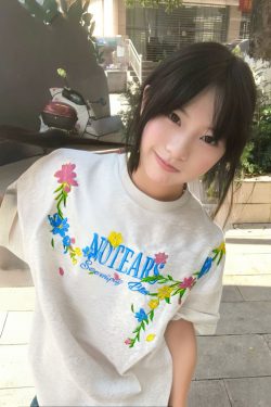 Embroidered Floral Heavyweight Short-Sleeve T-Shirt for Women - Summer 2025 Trendy Couple's Top, Y2K Style