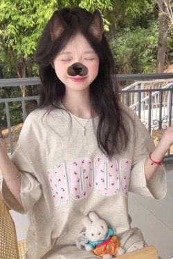 Embroidered Letter Gray Short Sleeve T-Shirt for Girls - Trendy Summer Style for Teens, Sweet Casual Top for Middle and High School Students