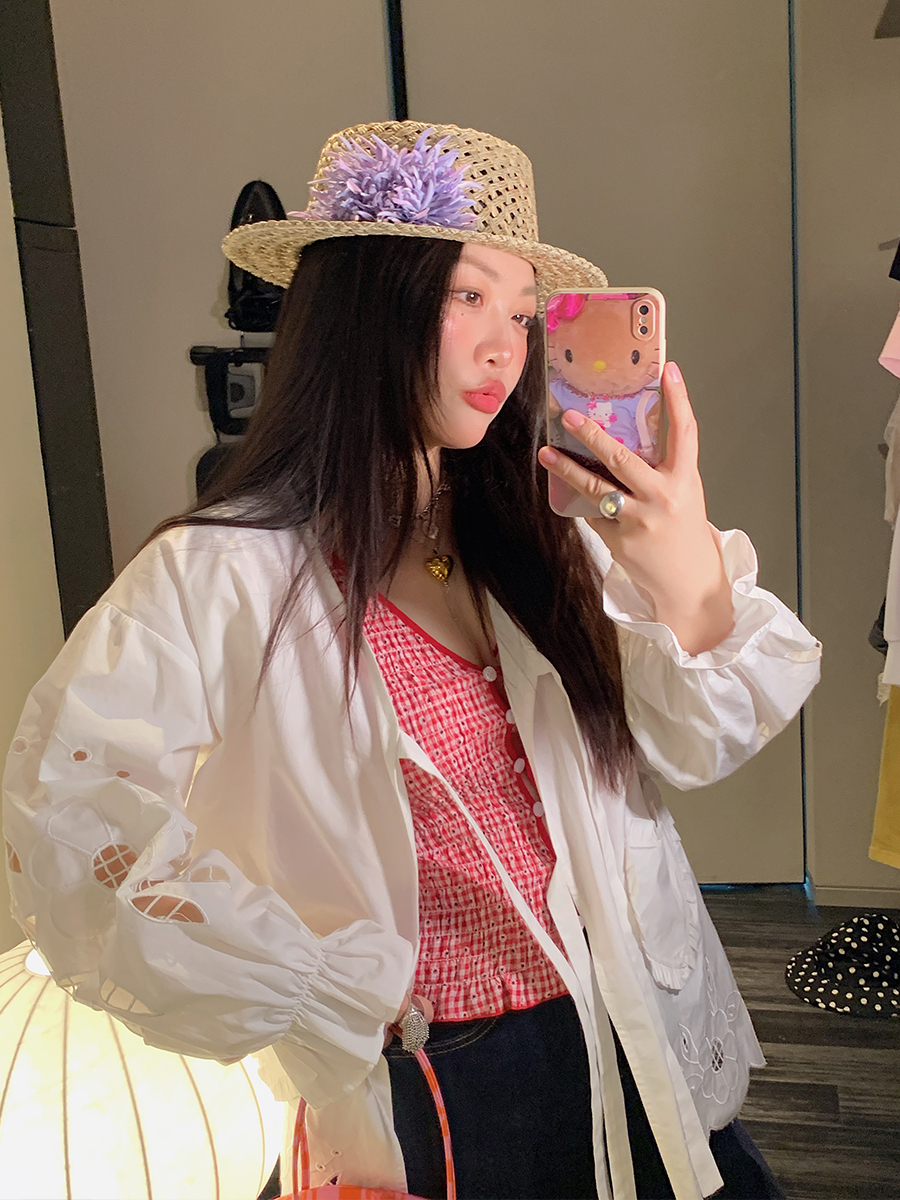Embroidered Pocket Shirt Jacket for Women - Unique Spring Summer 2025 Fashion Top, Age-Reducing Style Embroidered Pocket Shirt Jacket for Women - Unique Spring Summer 2025 Fashion Top, Age-Reducing Style