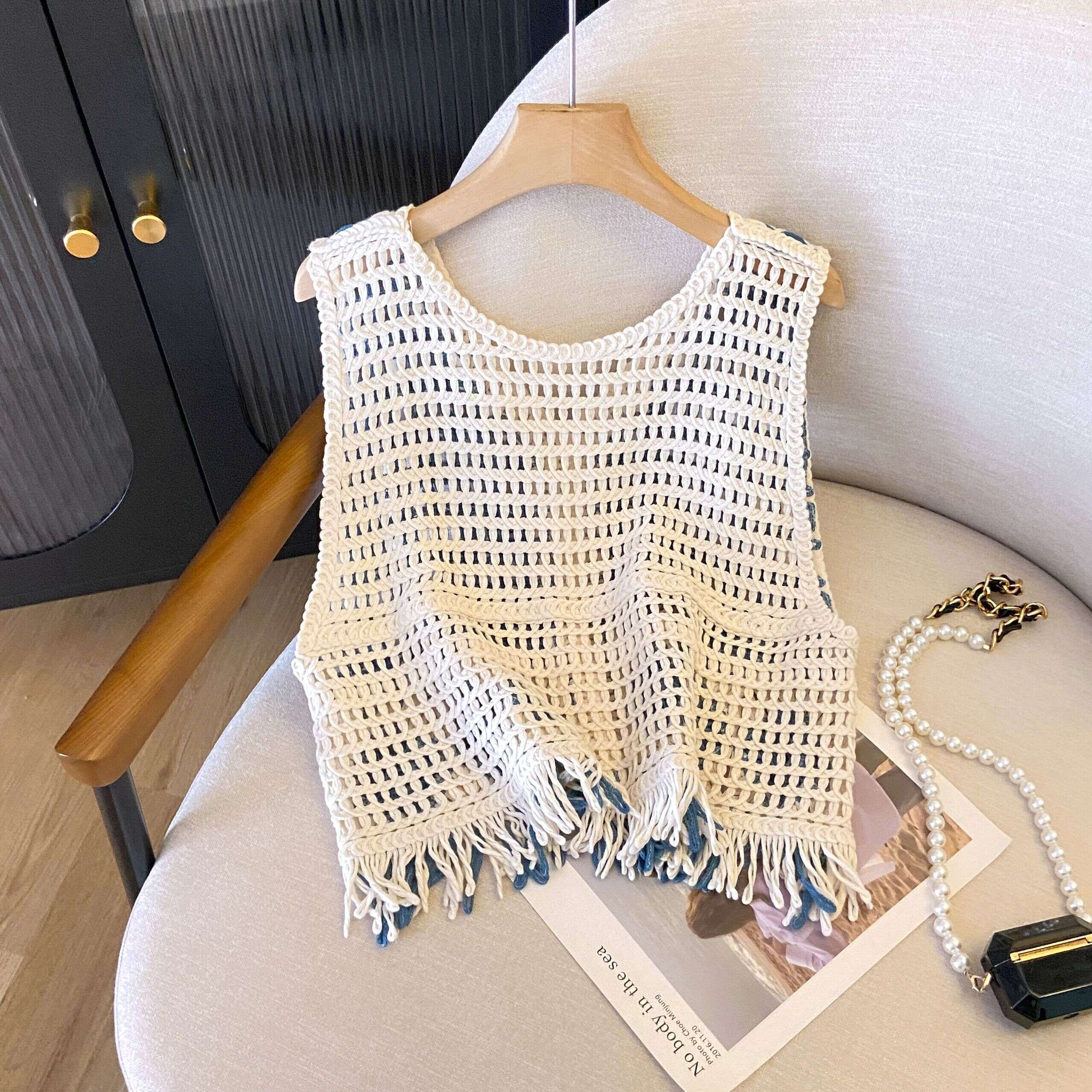 Ethnic Diamond Check Tassel Knitted Vest for Women - Hollow-Out Cardigan for Prairie and Seaside Vacation Style Ethnic Diamond Check Tassel Knitted Vest for Women - Hollow-Out Cardigan for Prairie and Seaside Vacation Style
