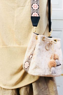 Ethnic Style Embroidered Velvet Bucket Bag for Women - Trendy Crossbody Handbag for Autumn/Winter 2024 Fashion