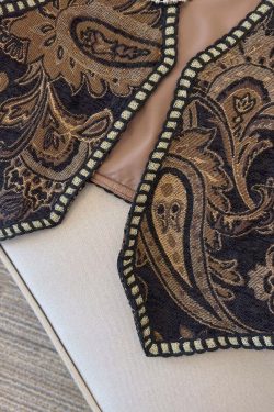 Ethnic Style Jacquard Embroidered Vest - Short Retro Cardigan for Travel, Inspired by Xinjiang and Northwest Tibet Fashion