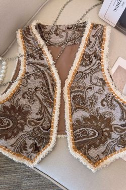 Ethnic Style Jacquard Embroidered Vest - Short Retro Cardigan for Travel, Inspired by Xinjiang and Northwest Tibet Fashion