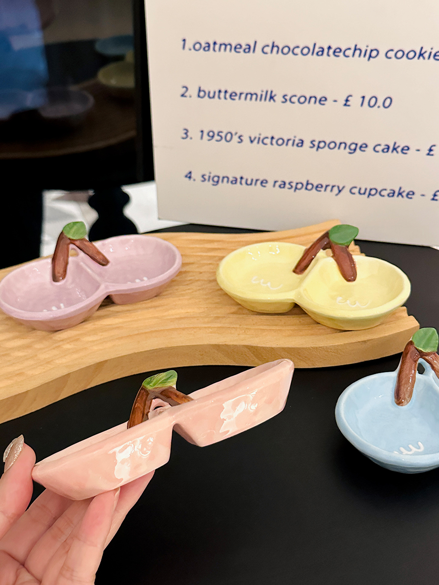 Exquisite Ceramic Divided Plate for Dipping Sauce - Hot Pot & Snack Serving Dish, Cherry Floral Design, Ideal for Entertaining Exquisite Ceramic Divided Plate for Dipping Sauce - Hot Pot & Snack Serving Dish, Cherry Floral Design, Ideal for Entertaining