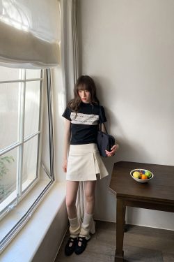 Fair Isle Geometric Jacquard Short-Sleeve T-Shirt for Women, Slim Fit Flattering Summer Style, Trendy Knit Top